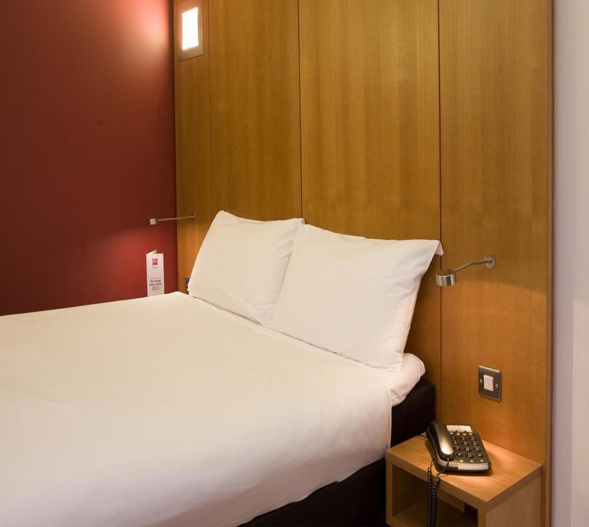 Ibis Swansea Hotel Exterior photo