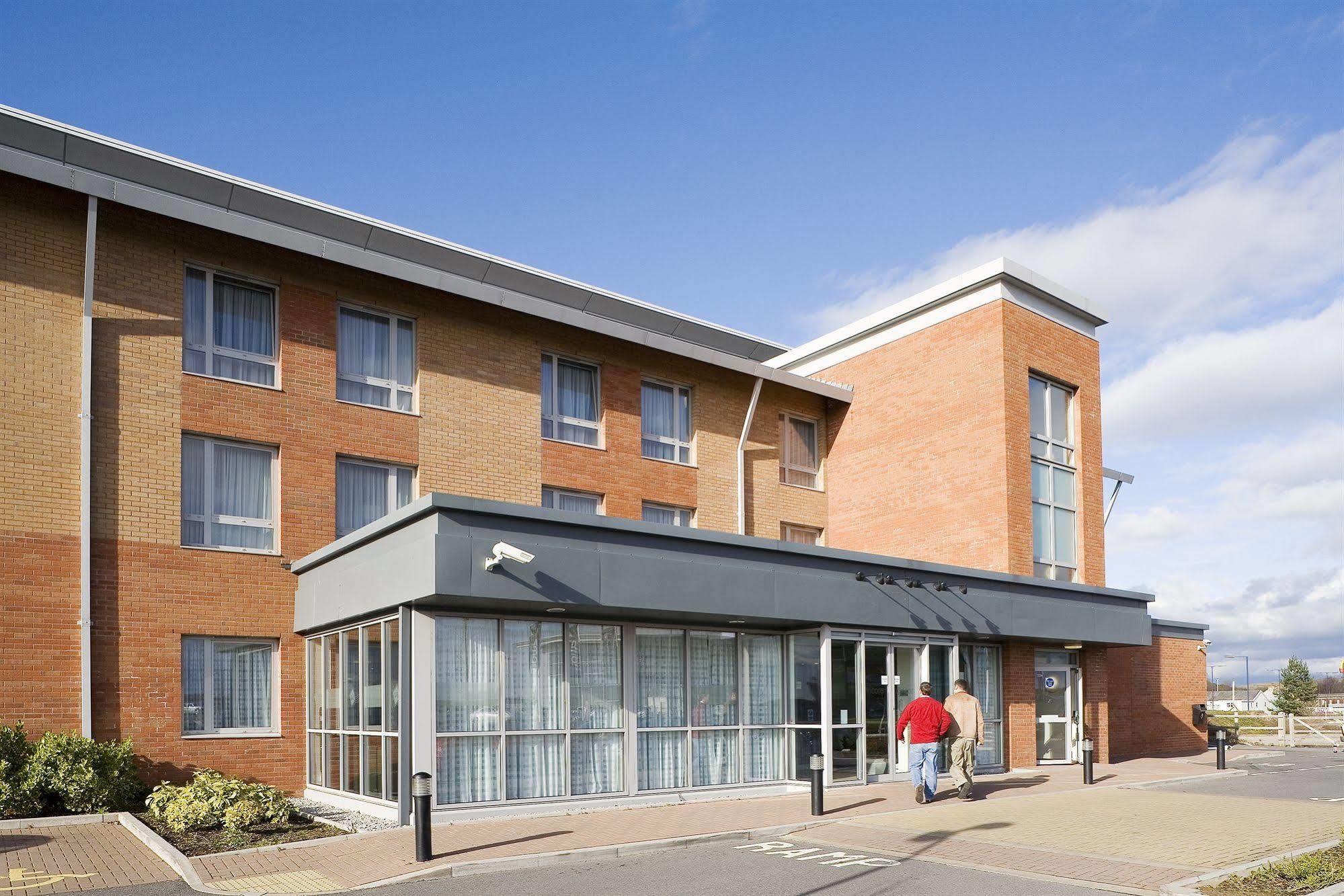 Ibis Swansea Hotel Exterior photo
